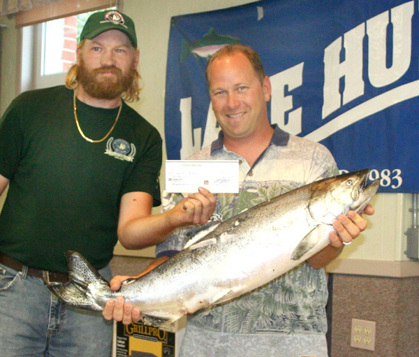 Derby Chairman Todd Deviers Presents Gary With His $10,000.00 Check!