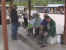 frassassi_bus_waiting.JPG (33370 bytes)