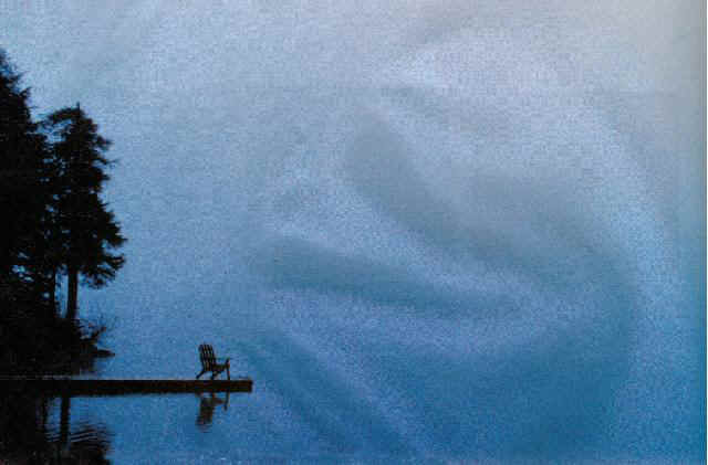 lawnchairondock.JPG (39727 bytes)